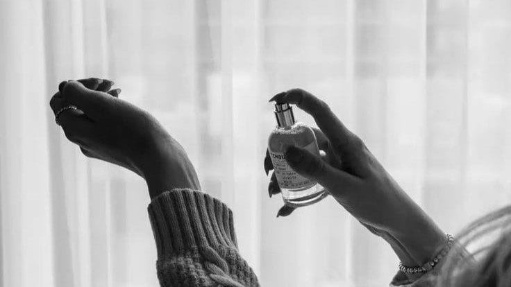 parfum wanita yang tercium dari jarak jauh murah
